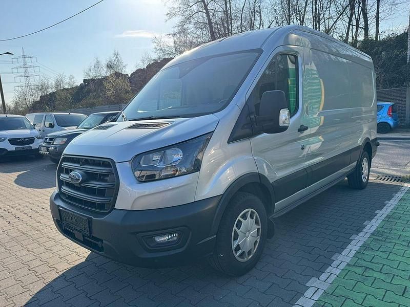 Gebraucht Ford Transit Trend 105 PS (77 kW) 2024 Silber Van / Kleinbus