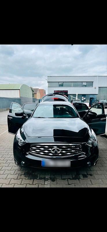 Gebraucht Infiniti Fx30 238 PS (175 kW) 2011 Schwarz SUV