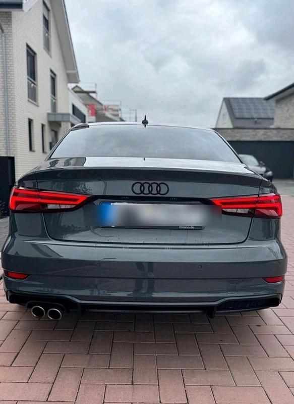 Gebraucht Audi A3 S-Line 150 PS (110 kW) 2018 Grau Limousine
