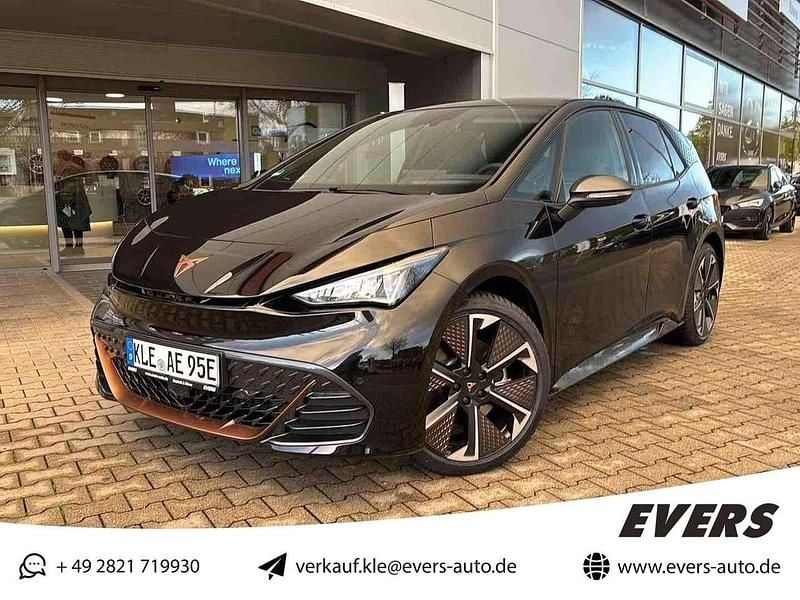 Midnight black metallic Gebraucht 2025 Cupra Born VZ2 Kleinwagen | 43.850 € (Guter Preis) - Bild 1/4