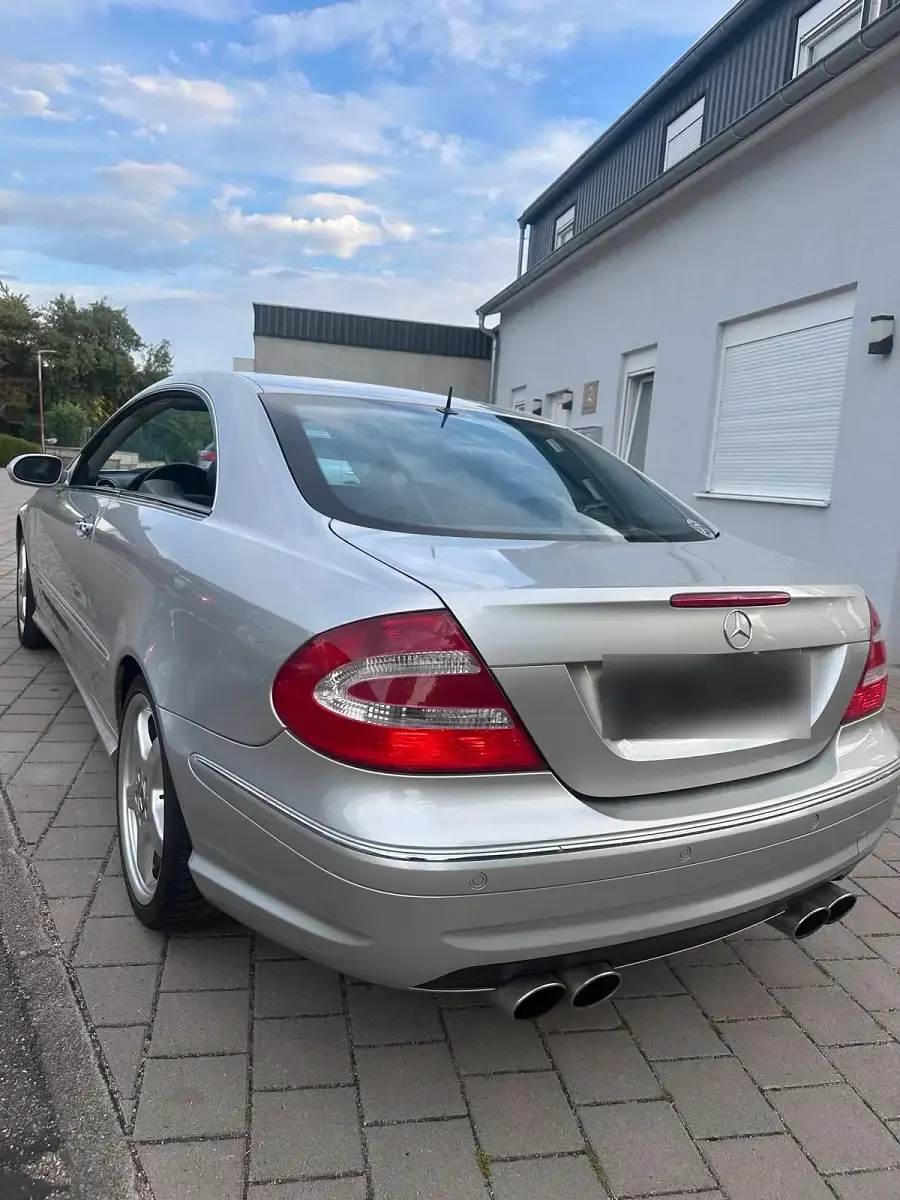 Gebraucht Mercedes CLK500 306 PS (225 kW) 2004 Silber Coupé