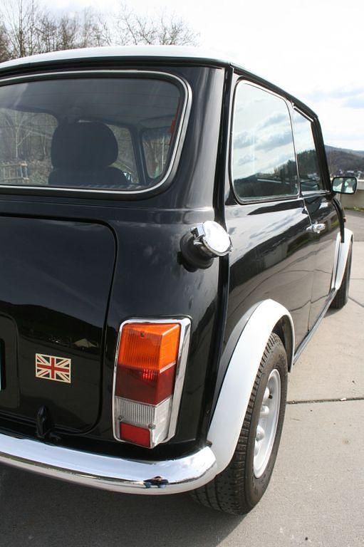 Usata Mini Cooper 72 CV (52 kW) 1991 Nero Utilitaria