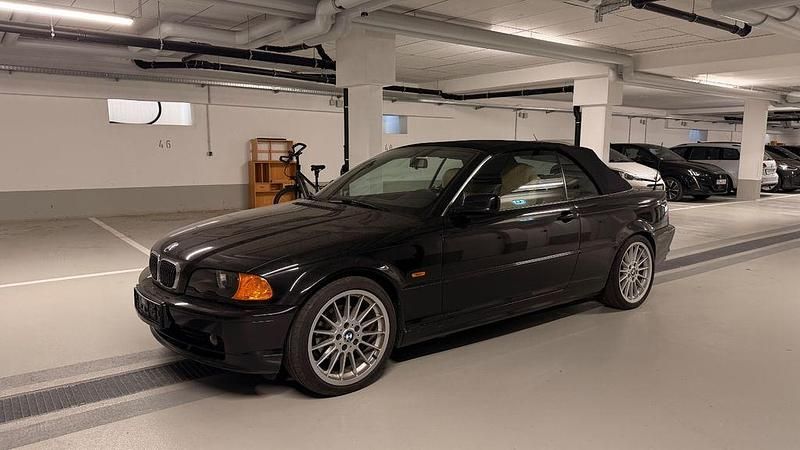 Gebraucht BMW 323 Cabriolet Performance 170 PS (125 kW) 2000 Schwarz Cabrio
