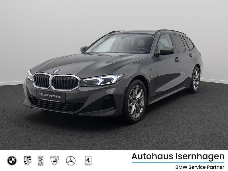 Gebraucht BMW 330e Sport Line 292 PS (214 kW) 2022 Bmw individual dravitgrauc36 Kombi