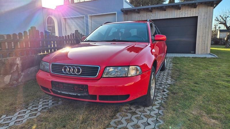 Gebraucht Audi A4 125 PS (91 kW) 1996 Rot Kombi