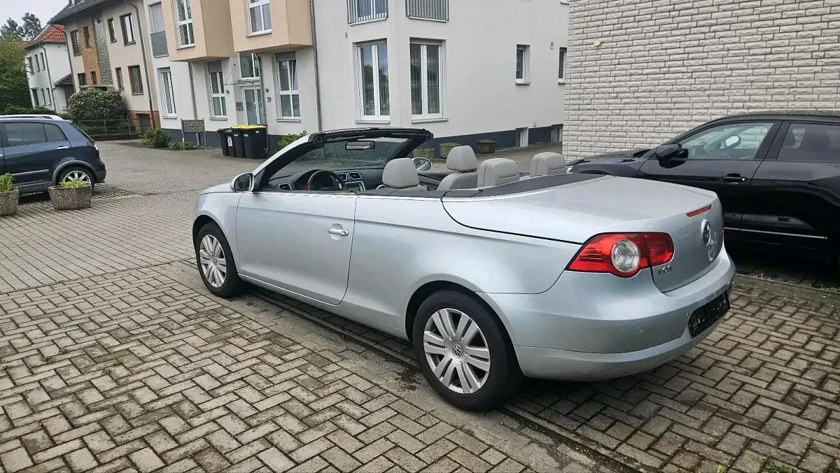 Brugt VW Eos 140 HK (102 kW) 2007 Sølv Cabriolet