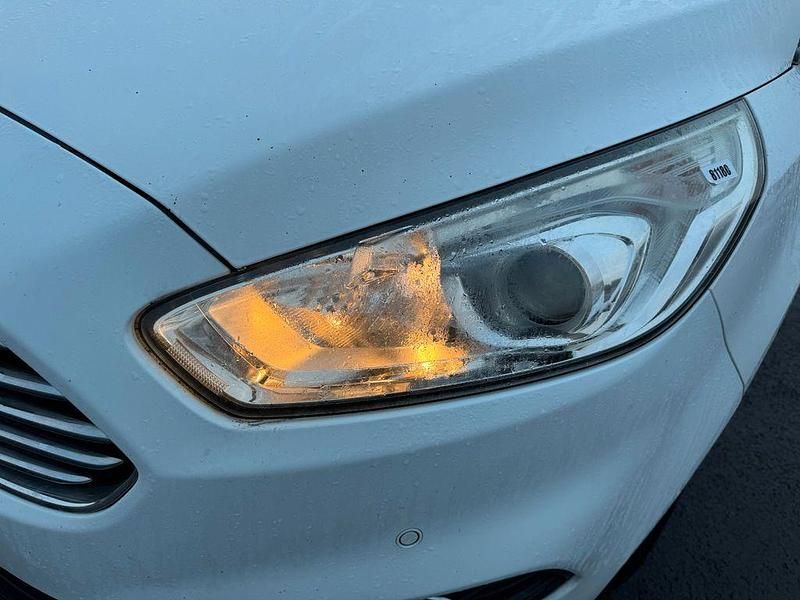Gebraucht Ford S-MAX S 179 PS (131 kW) 2016 Weiß Van / Kleinbus