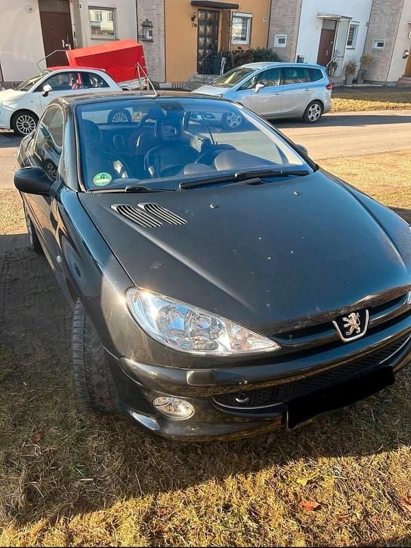 Gebraucht Peugeot 206 109 PS (80 kW) 2004 Schwarz Cabrio
