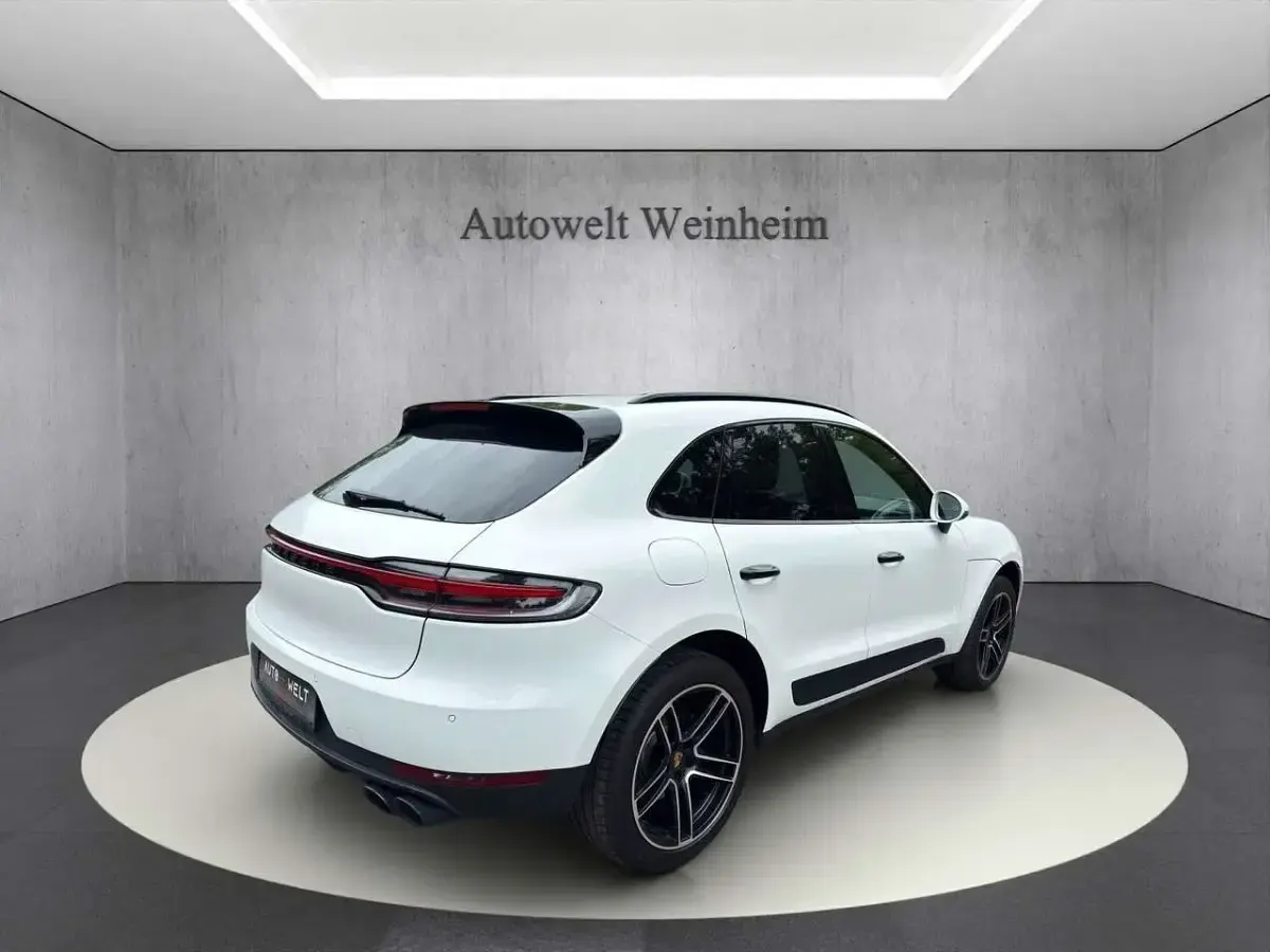 Gebraucht Porsche Macan Sport 245 PS (180 kW) 2020 Pure white/weiss SUV