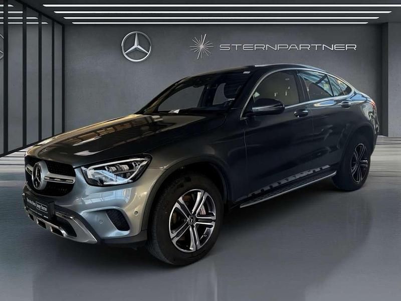 Gebraucht Mercedes GLC300e 194 PS (142 kW) 2022 Grau Coupé
