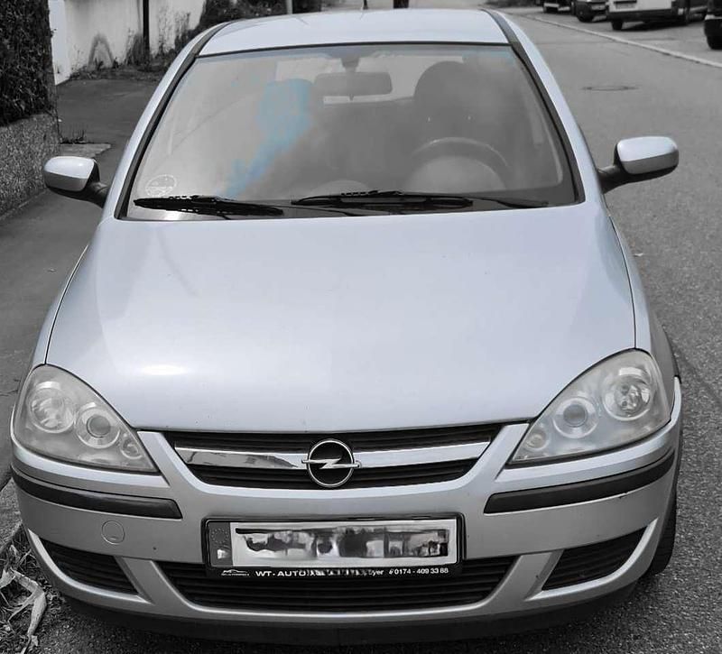 Silber Gebraucht 2005 Opel Corsa Limousine | 1.550 € (Fairer Preis) - Bild 1/4