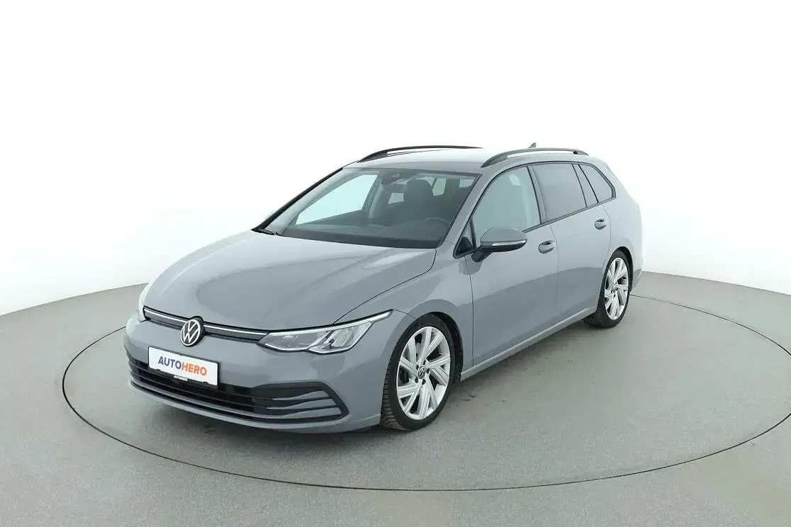 Gebraucht VW Golf VIII Life 150 PS (110 kW) 2022 Kombi