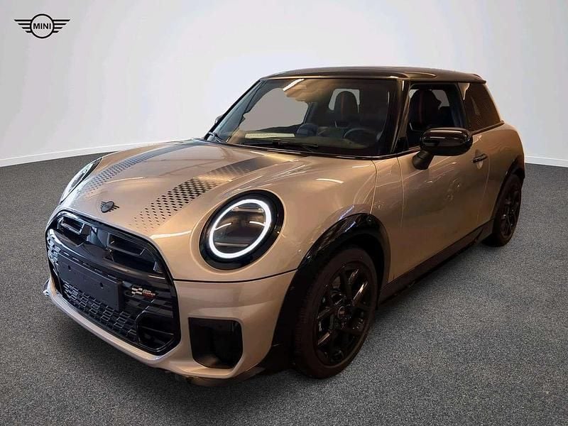 Grau Gebraucht 2025 Mini John Cooper Works Kleinwagen | 32.859 € (Guter Preis) - Bild 1/4