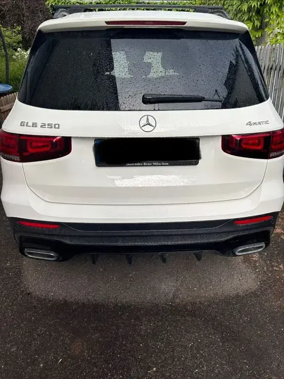 Gebraucht Mercedes GLB250 AMG line 224 PS (164 kW) 2022 Weiß SUV