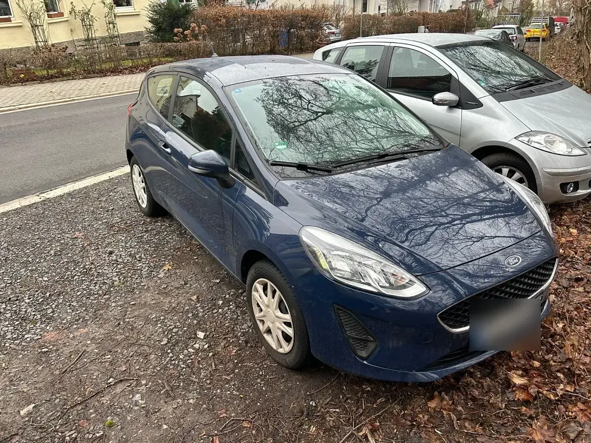 Gebraucht Ford Fiesta Cool & Connect 71 PS (52 kW) 2018 Blau Kleinwagen