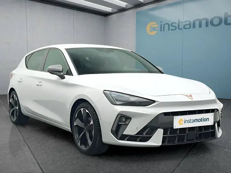Usata Cupra Leon 150 CV (110 kW) 2025 Bianco Utilitaria