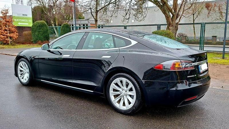 Gebraucht Tesla Model S 386 kW (525 PS) 2018 Schwarz Kleinwagen