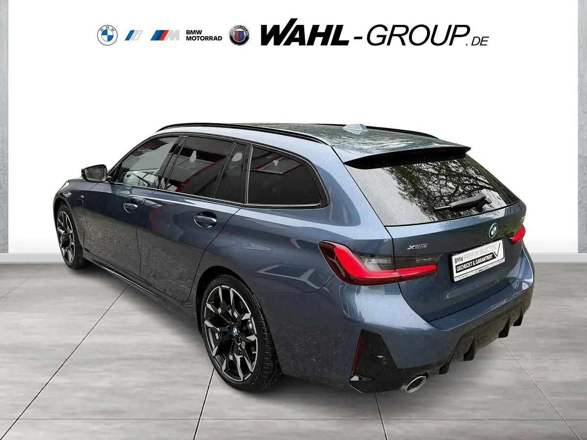 Gebraucht BMW 330e M Sport 292 PS (214 kW) 2025 Blau