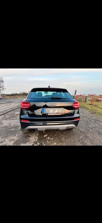 Gebraucht Audi Q2 Comfort 150 PS (110 kW) 2017 Schwarz SUV