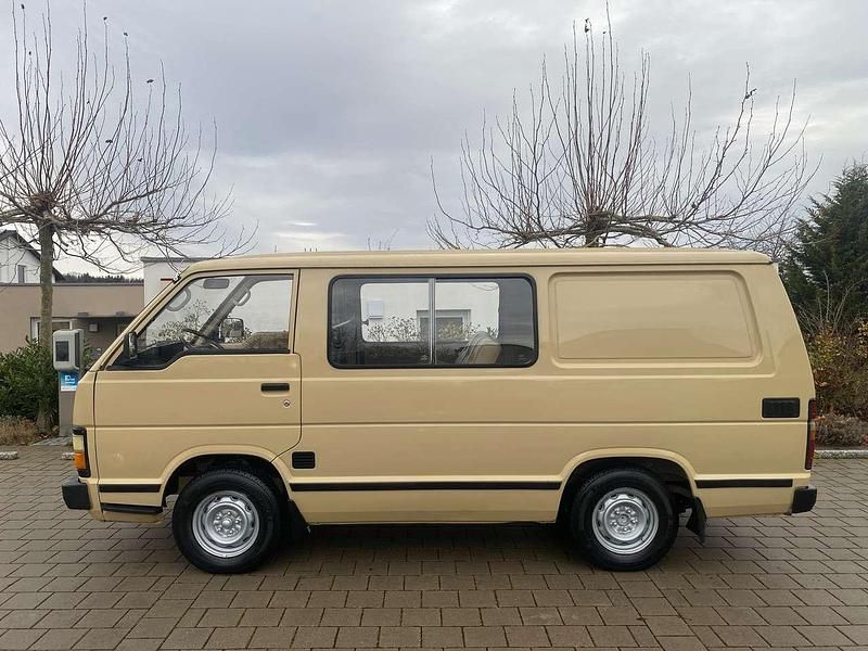 Gebraucht Toyota HiAce 77 PS (56 kW) 1986 Beige Kombi