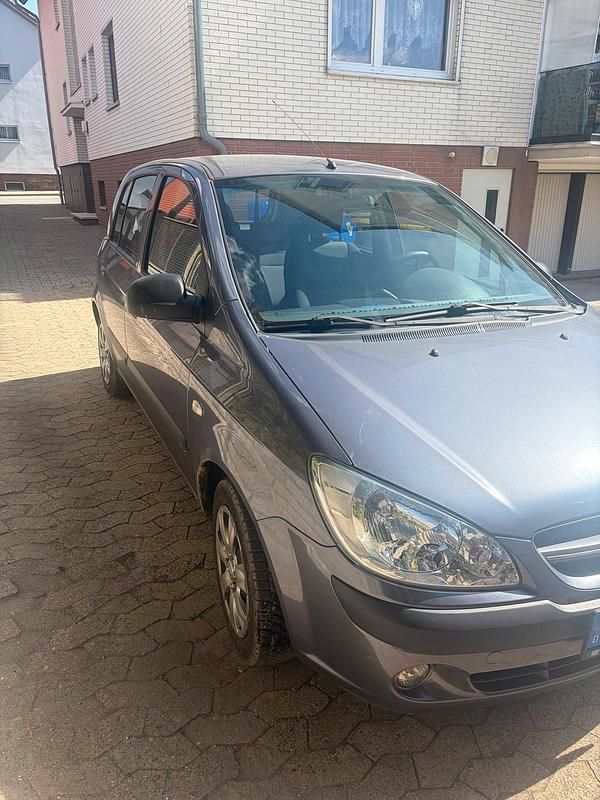 Gebraucht Hyundai Getz 67 PS (49 kW) 2009 Grau Kleinwagen