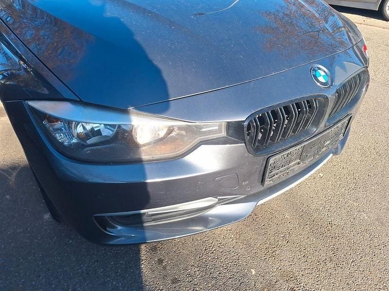 Grau Gebraucht 2013 BMW 318 Performance Kombi | 7.500 € (Guter Preis) - Bild 1/4