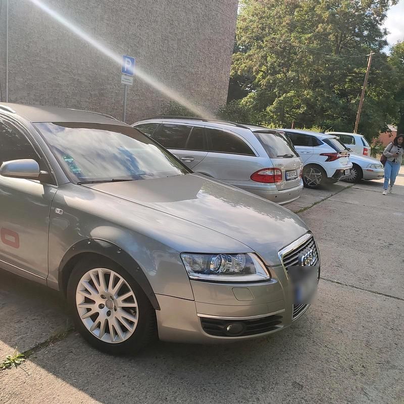 Silber Gebraucht 2005 Audi A6 Kombi | 2.900 € - Bild 1/4