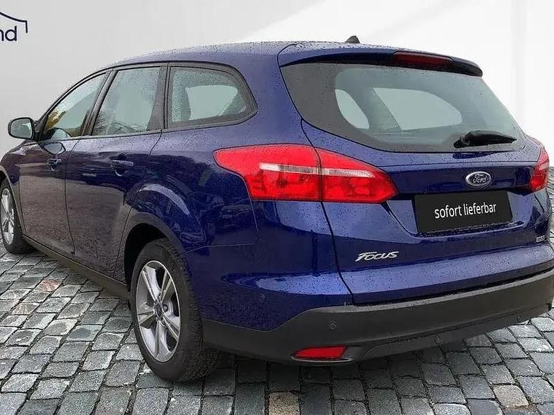 Second-hand Ford Focus 125 CP (91 kW) 2017 Albastru Berlinǎ
