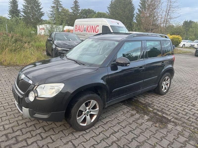 Schwarz Gebraucht 2012 Skoda Yeti SUV | 3.980 € (Guter Preis) - Bild 1/4