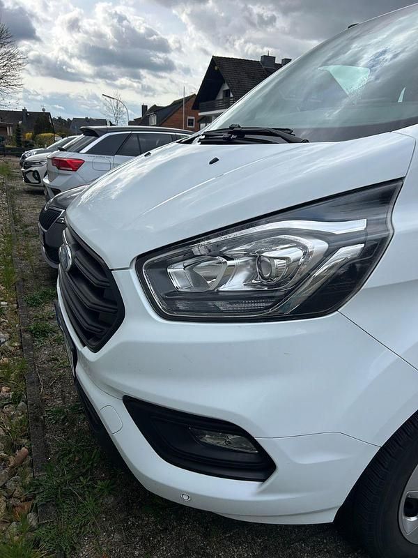 Gebraucht Ford Transit Custom 131 PS (96 kW) 2019 Weiß Kombi