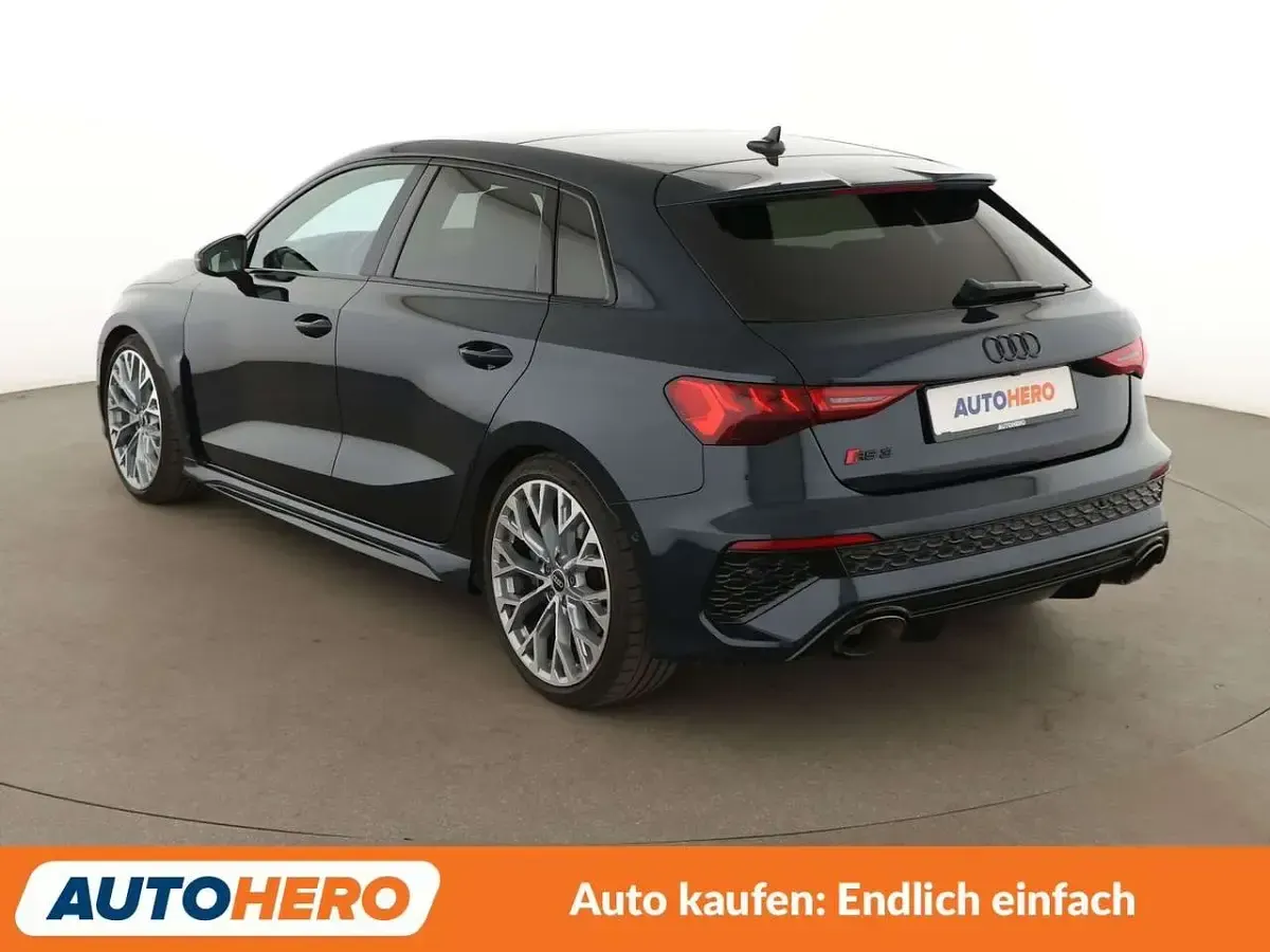 Gebraucht Audi RS3 Sport 400 PS (294 kW) 2022 Blau Limousine