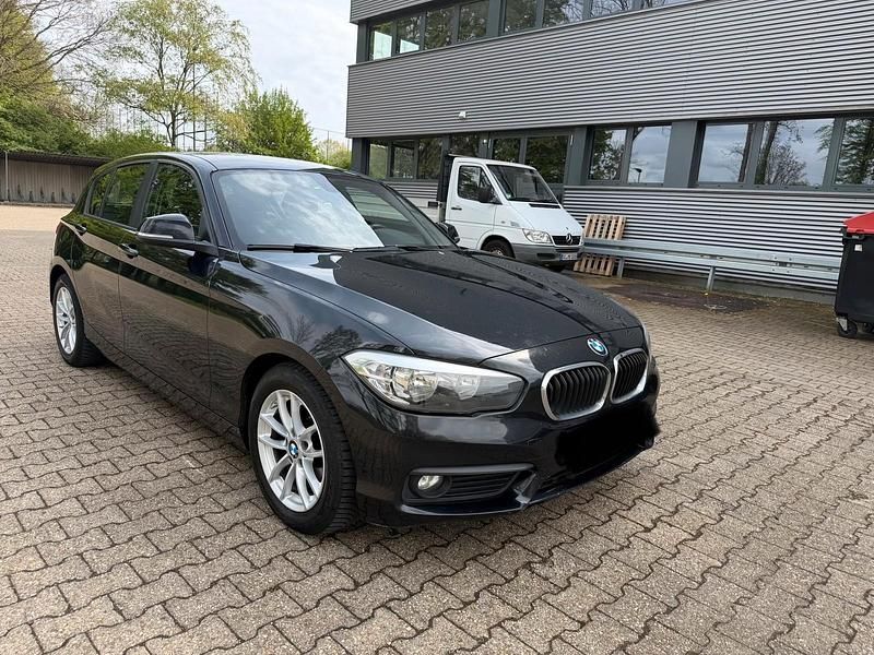Gebraucht BMW 116 116 PS (85 kW) 2016 Schwarz Kleinwagen