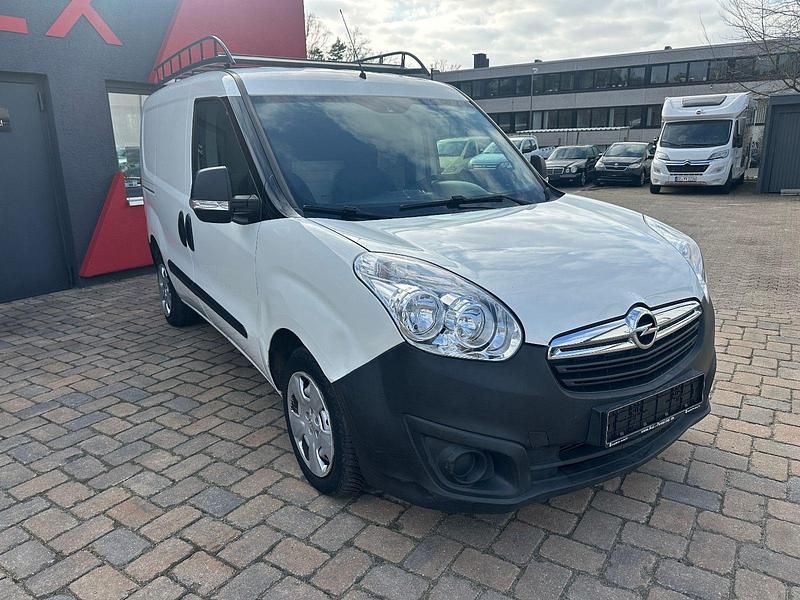 Second-hand Opel Combo 95 CP (69 kW) 2013 Alb Monovolum
