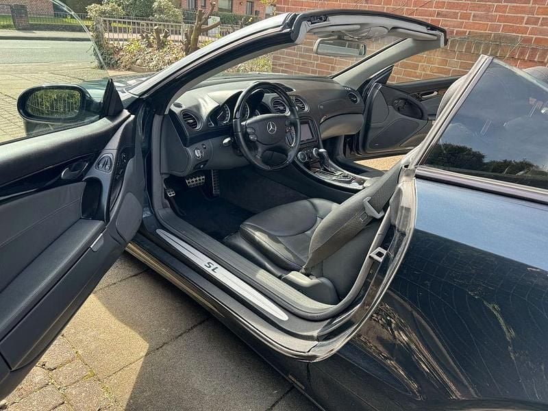 Gebraucht Mercedes SL500 306 PS (225 kW) 2003 Schwarz Cabrio