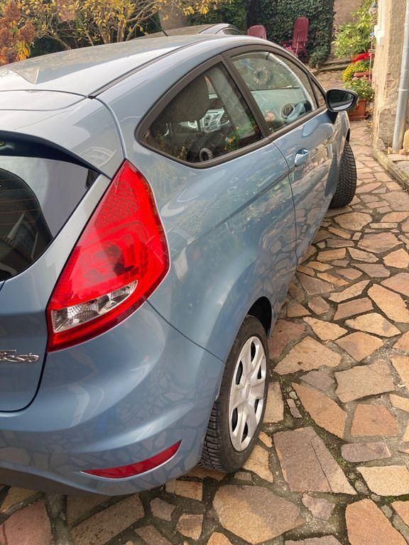Gebraucht Ford Fiesta Trend 97 PS (71 kW) 2008 Andere farben Limousine