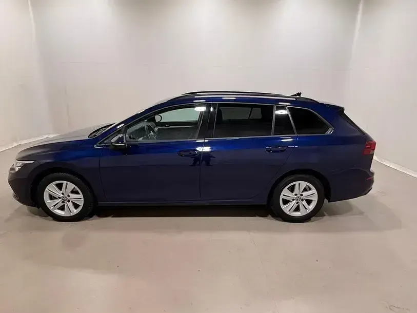 Gebraucht VW Golf VII Life 184 PS (135 kW) 2021 Atlantik blue metallic Kleinwagen