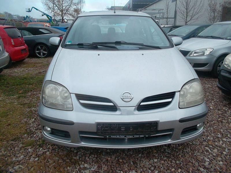 Silber Gebraucht 2005 Nissan Almera Tino Tekna Van / Kleinbus | 3.500 € (Fairer Preis) - Bild 1/4