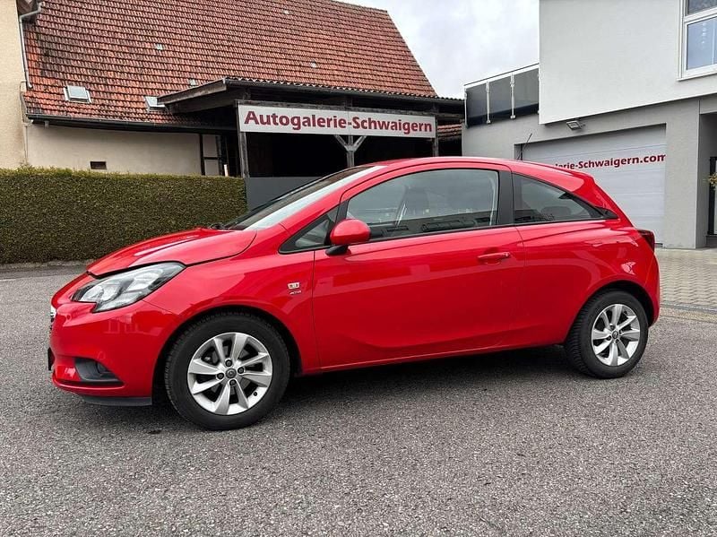 Gebraucht Opel Corsa Active 90 PS (66 kW) 2017 Lava rot Kleinwagen