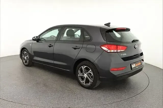 Gebraucht Hyundai i30 Select 120 PS (88 kW) 2023 Grau Limousine