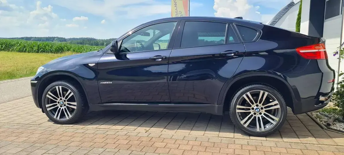 Gebraucht BMW X6 Sport Line 245 PS (180 kW) 2014 Carbonschwarz metallic SUV