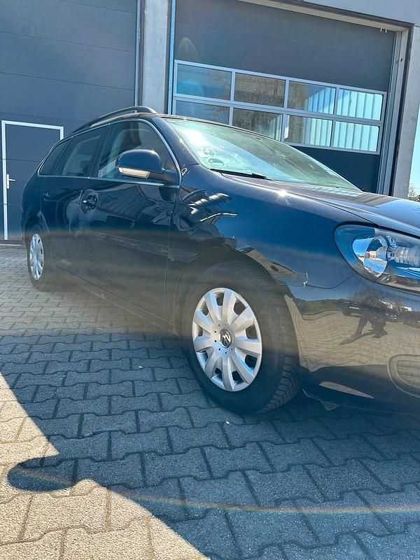 Gebraucht VW Golf VI 122 PS (89 kW) 2010 Schwarz Kleinwagen