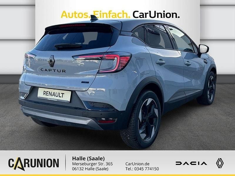 Neu Renault Captur Esprit Alpine 158 PS (116 kW) 2025 Rafalgrau metallic, black pearlschwarz metallic SUV