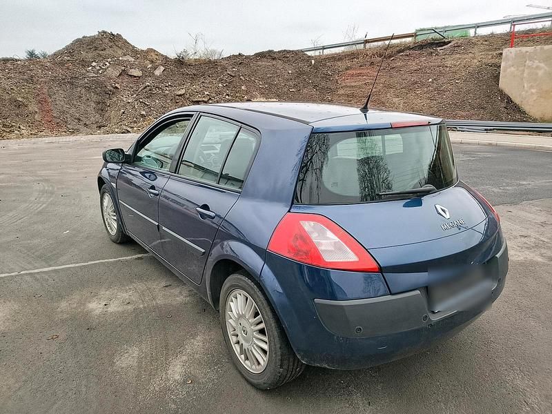 Gebraucht Renault Mégane II 75 PS (55 kW) 2005 Blau Kleinwagen