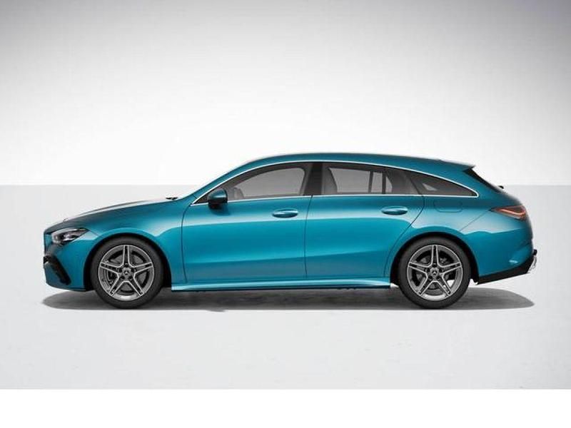 Gebraucht Mercedes CLA200 150 PS (110 kW) 2024 Metalliclack hyperblau (metallic) Kombi