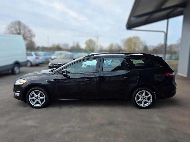 Używany Ford Mondeo Trend 120 KM (88 kW) 2011 Czarny Kombi