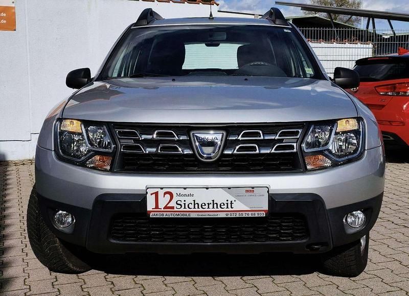 Gebraucht Dacia Duster 114 PS (83 kW) 2016 Platingrau SUV