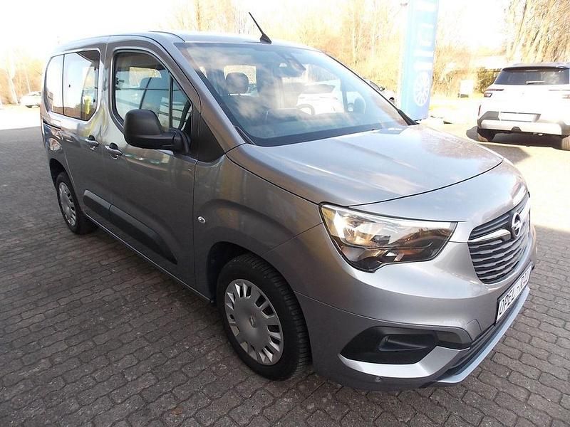Gebraucht Opel Combo Life Edition 102 PS (75 kW) 2022 Silber Van / Kleinbus
