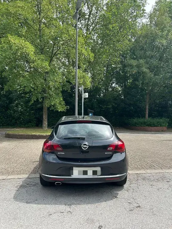 Gebraucht Opel Astra Style 165 PS (121 kW) 2015 Schwarz Limousine