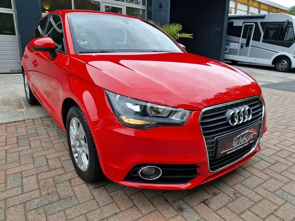 Gebraucht Audi A1 Sportback Attraction 122 PS (89 kW) 2012 Rot Kleinwagen
