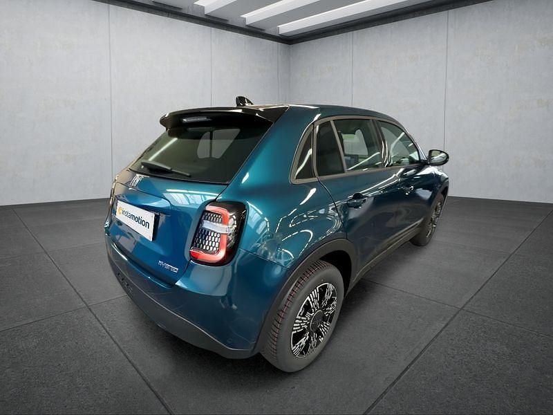 Neu Fiat 600 110 PS (80 kW) 2025 Schwarz Kleinwagen